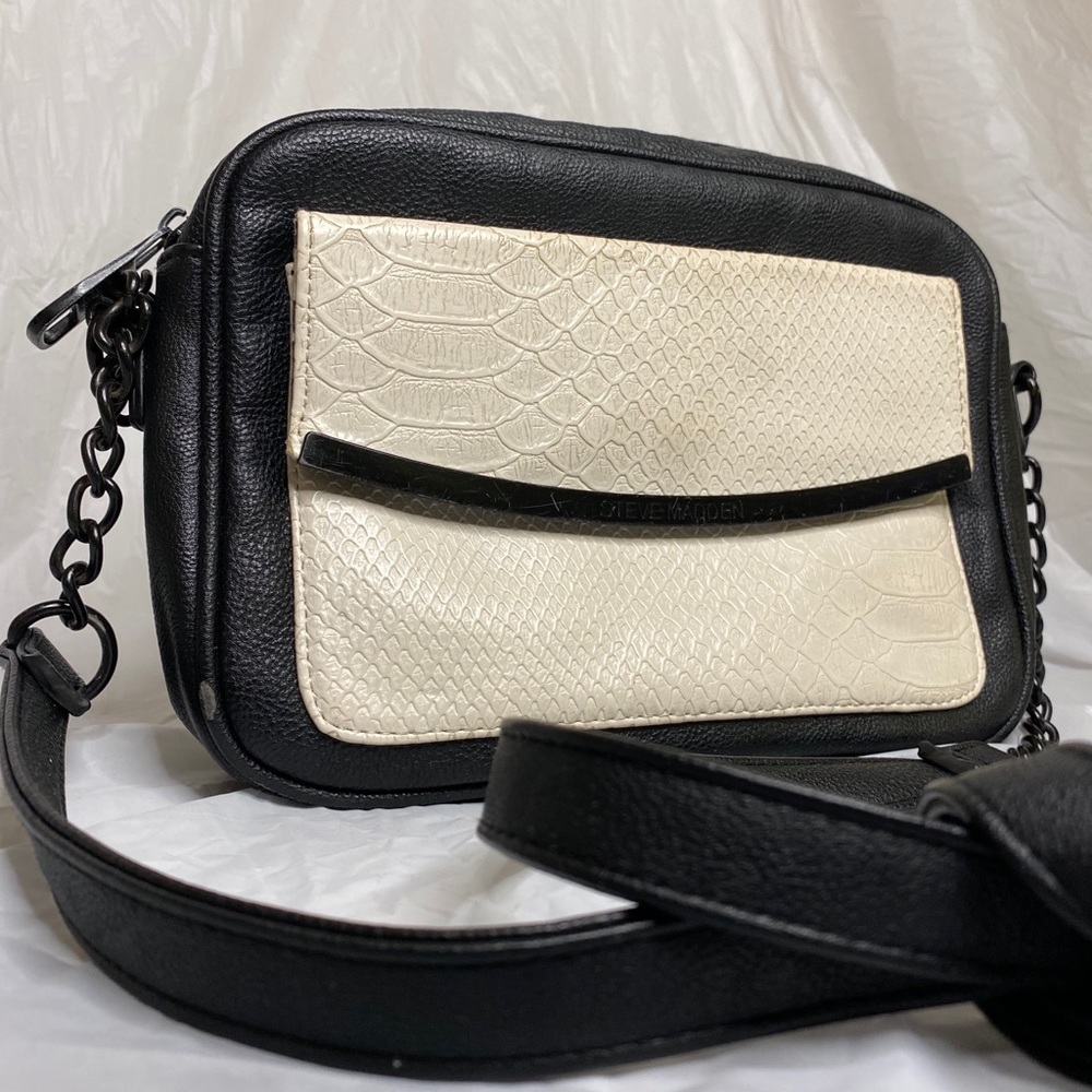 Beautiful Steve Madden Shoulder Bag